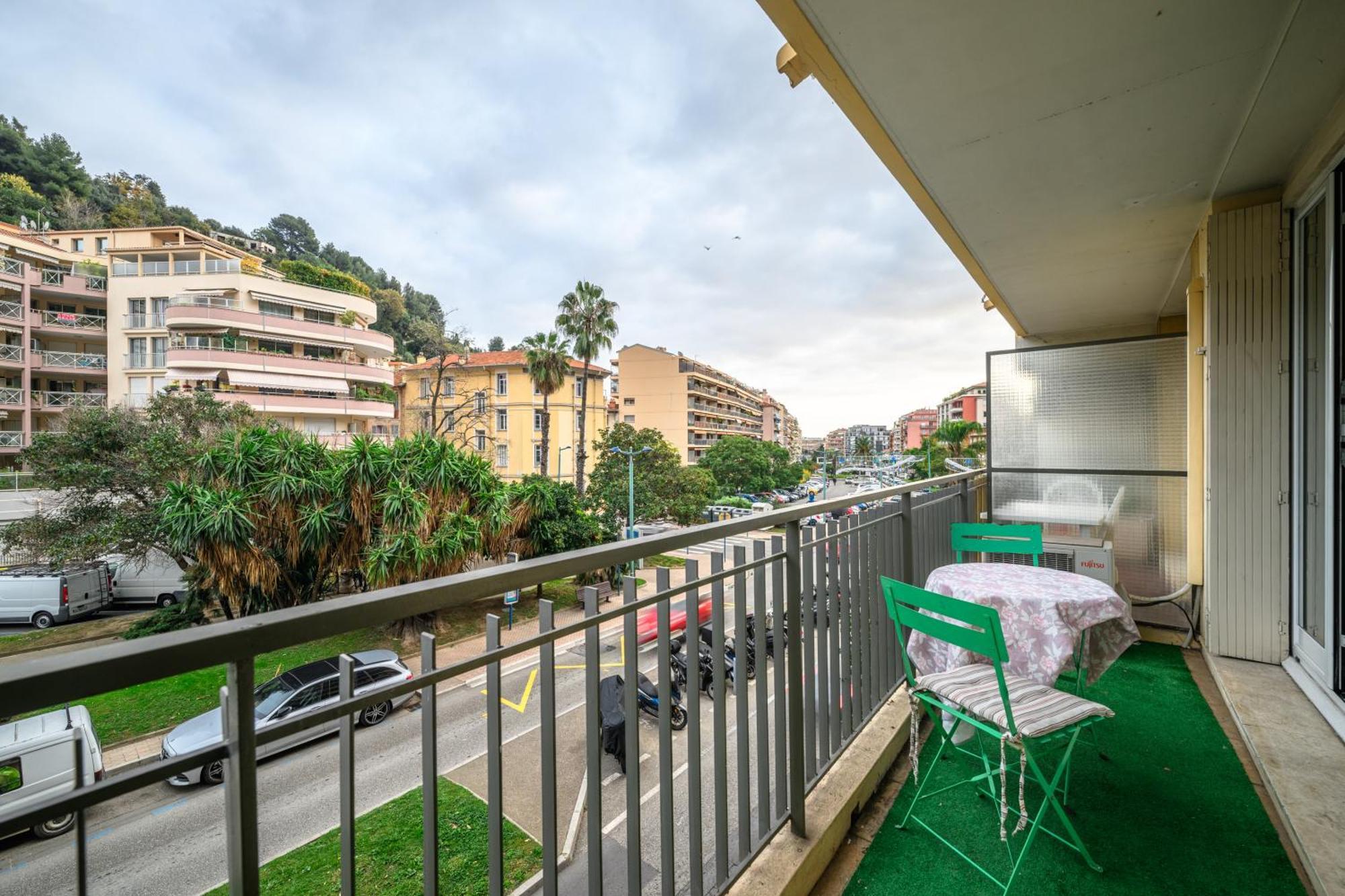 Le Landelle - Centre- Climatisation -Proche Gare Sncf Apartamento Menton Exterior foto